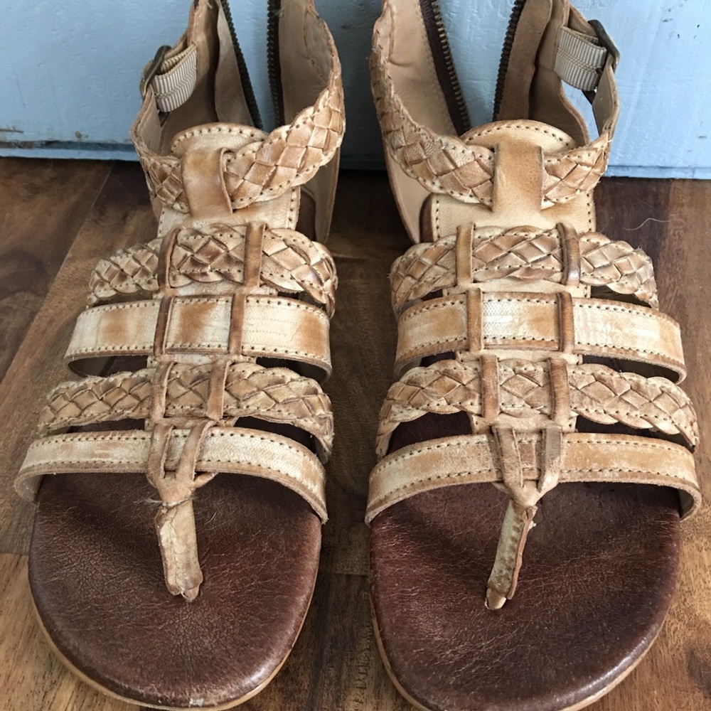 Roan Sandals Size 6.5